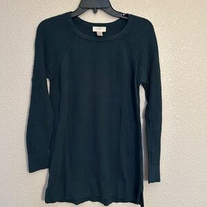 Loft long sleeve sweater in a dark green. The size is a medium.